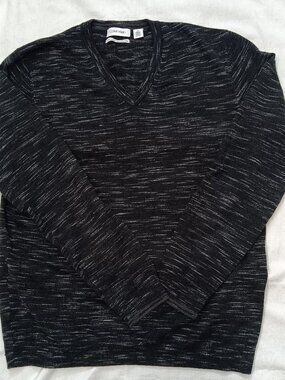 Calvin Klein The Extra-Fine Merino Sweater L Men’s Black/gray V-Neck